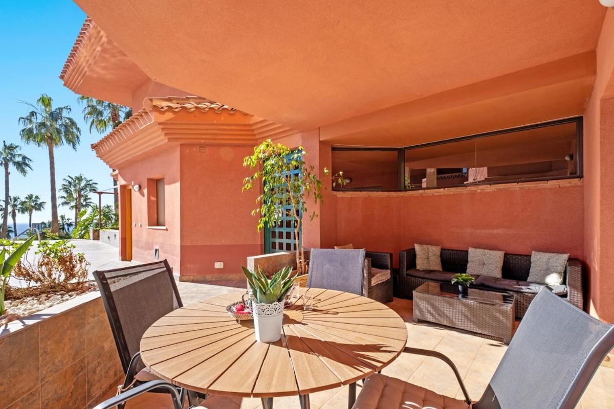 Apartment Higueron